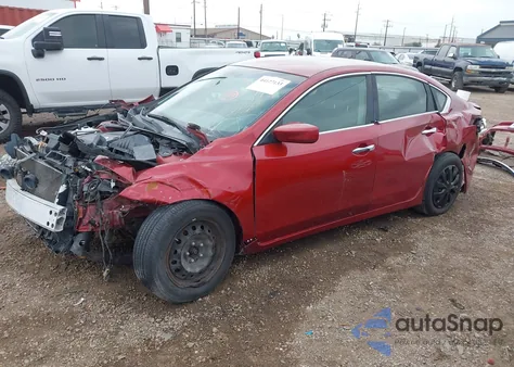 2013 Nissan Altima 2.5 S z USA, uszkodzony, nr VIN 1N4AL3AP1DC114303